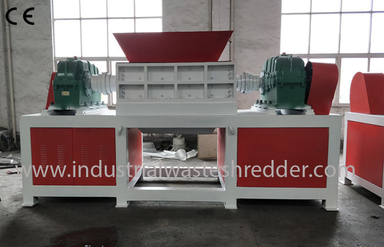Harga yang bagus Core Karton / Gulungan Shredder Limbah Padat Dua Motor Mendorong Daya Tahan Lama on line