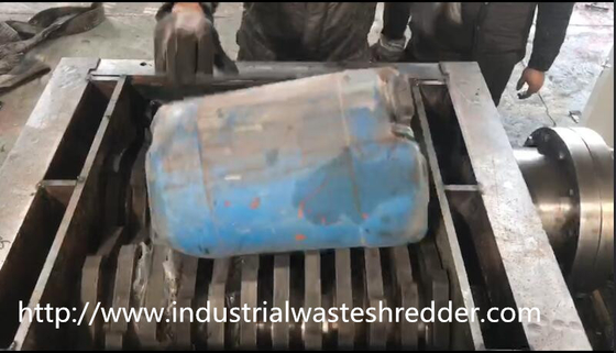 Harga yang bagus Mesin Shredder Botol Limbah Shaft Ganda Ketangguhan Yang Baik Untuk Memo Plastik on line