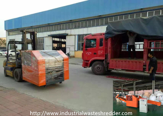 Harga yang bagus Popok Dewasa Pad Mesin Shredder Sanitary Serbet Industri Mudah Menginstal Dioperasikan on line