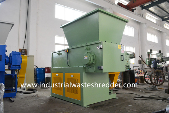 Harga yang bagus Single Shaft PE Lumps Shredder Shredder Chamber Ukuran 600*600 Mm on line
