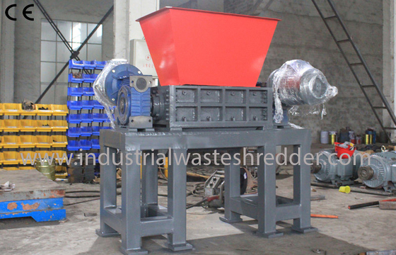 Harga yang bagus Industri Scrap Pet Botol Shredder / Crusher Double Shaft Ramah Lingkungan on line