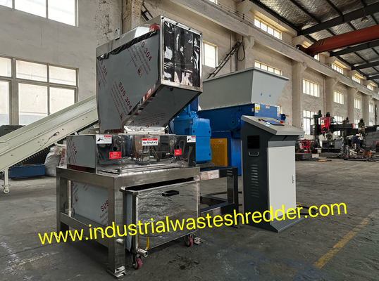 Customized stainless steel double shaft shredder untuk botol koka penuh,sampah botol PET shredder dengan casing stainless steel khusus