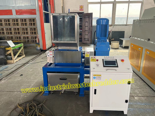 Customized Stainless Steel Frame Industrial Dual Shaft Shredder Untuk Botol Plastik Cola Dengan Tutup 304 Stainless Steel