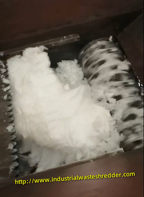 Mesin shredder poros tunggal tugas berat untuk briquette film plastik tekanan tinggi,mesin penghancur briquette tekanan tinggi 45-55kw,kapasitas 400-700kg per jam, shredder film bale