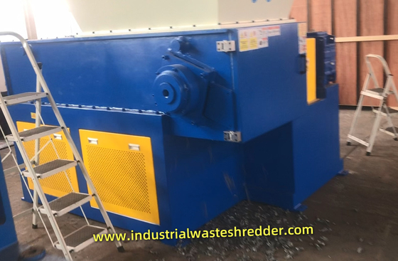 Model 800 Plastik ABS Pipe Shredder 45-55kw ABS Tube Shredder Efisiensi Kerja Tinggi Diameter Rotor 400mm Heavy Duty Shredder Untuk Pipa Dan Tabung