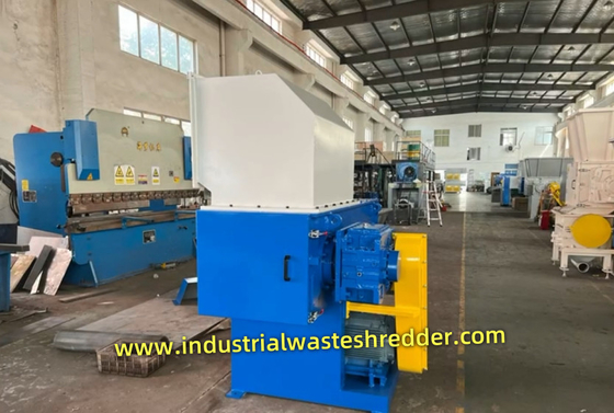 XR600 22KW HDPE Blow Moulding Scredder