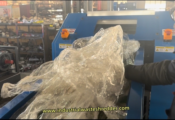 Harga yang bagus Plastik Film Shredder Grinder OPPS BOPP Foils Crusher Dengan Rotary Blades Cutter Kapasitas Besar on line