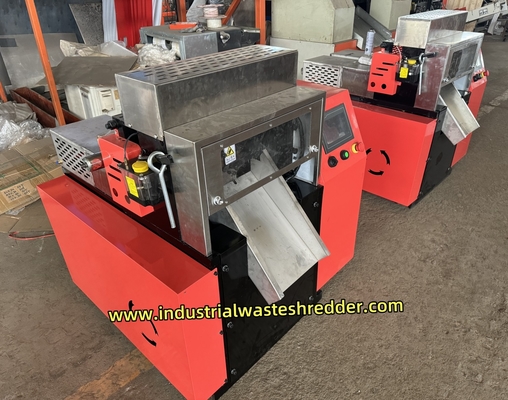 Harga yang bagus CNC Guillotine Cutter Chopper untuk benang serat dengan ukuran pelepasan yang disesuaikan on line