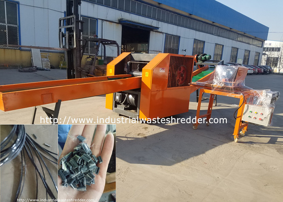 Harga yang bagus Bahan Isolasi NR SBR IIR Limbah Karet Shredder Cutting Banyak Aplikasi on line