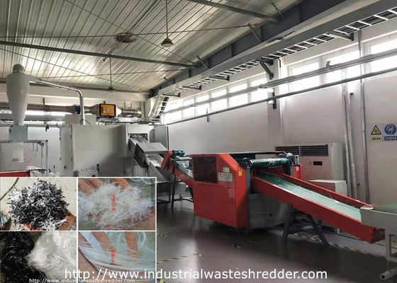 Harga yang bagus PP / PE / Nylon Tape Mini Plastik Shredder Mesin Pemotong Serat Pisau Rotary on line