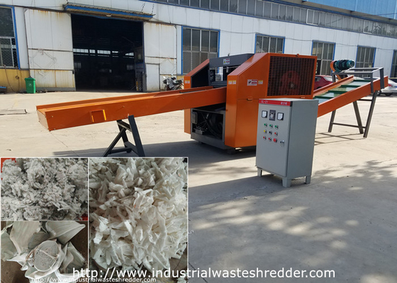 Harga yang bagus Spunbond Nonwoven Rag Cutting Machine Face Mask Bahan Baku Shredder Kain on line